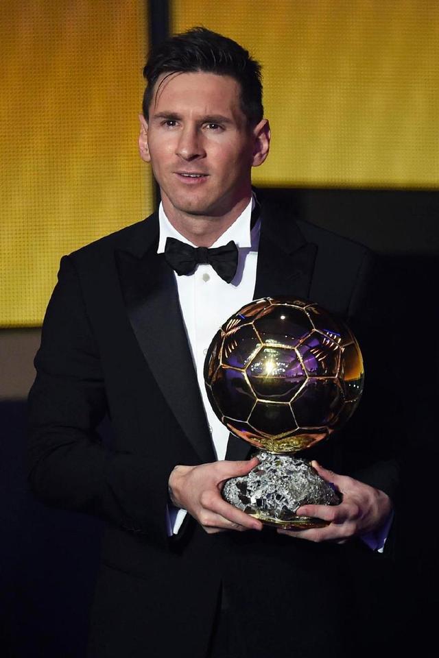 记者：申花将给球员放短假，12月2日重新集中备战广岛三箭