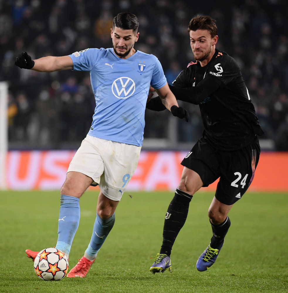 湖人赢球！詹姆斯关键时刻攻防一体！连得10分、绝杀抢断！