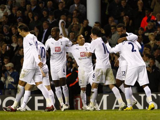 太阳报：森林后卫埃纳在养伤期间和其他球员的女友谈恋爱