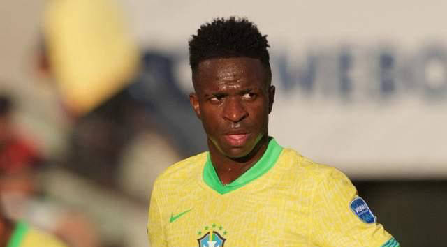 拜仁官方：于帕梅卡诺未进入本轮名单，是因为负荷管理轮休