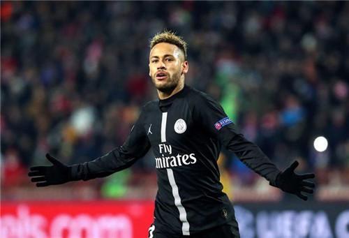 罗克回应转会传闻：我在帕尔梅拉斯很开心，只想留在这里