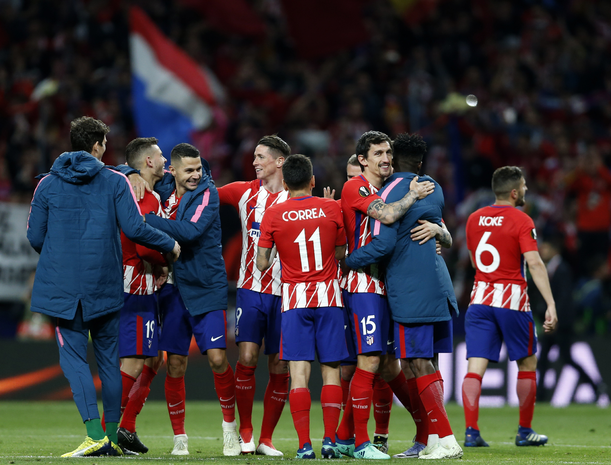 媒体人：华莱士竞技状态不佳离开新疆队，到队仅10天便离队